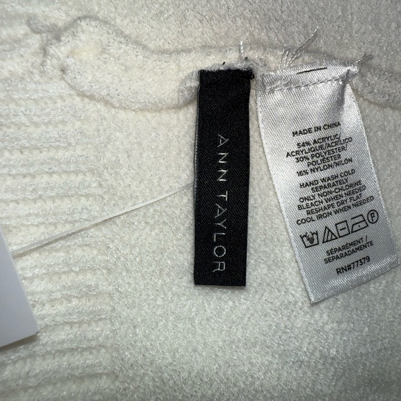 New Ann Taylor White Beanie with Silver Accents - Picture 5 of 6